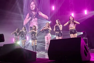 모모랜드, 한일국교정상화 60주년 기념 ‘한일뮤직쇼’ 참여! 히트곡 퍼레이드로 日 현장 뜨겁게 달궜다!