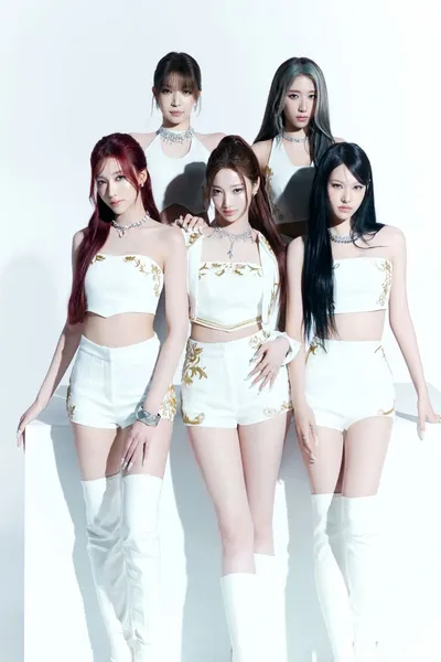 A2O MAY, 'PAPARAZZI ARRIVE' 발매 한 달 만에 미국 빌보드 차트 진입…압도적 상승세 입증