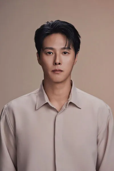 이시형, 연극 ‘비밀통로’ 이어 드라마 ‘개인적인 택시’ 캐스팅! 열일 행보!