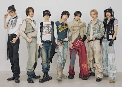 ‘5월 4일 데뷔’ NAZE(네이즈), ‘People Talk’ 챌린지 본격 시동! 20’s 행복 바이브