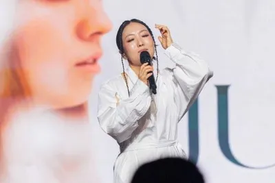 정인, 15년 만의 단독 콘서트 ‘목소리의 시간’ 전석 매진으로 성료! 조정치·존박 깜짝 출연