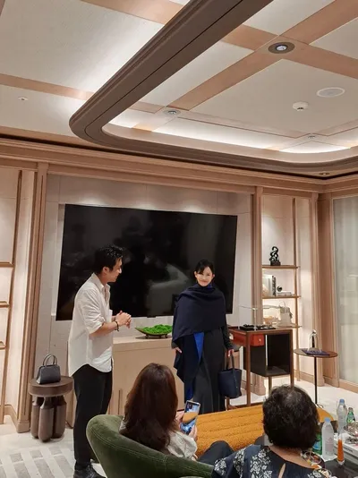 IUC모델클럽 홍콩 하이엔드 브랜드 헨리베글린  VIP품평회 츨연